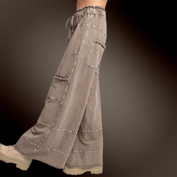 EASEL "Select Comfort" Premium Mineral Washed Wide Leg Pants Raw Hem Seam Detail - Picture 9 of 16